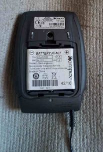 Electroestimuladores compex tapa abierta para cargar la batería en https://www.electroestimulaciondeportiva.com/